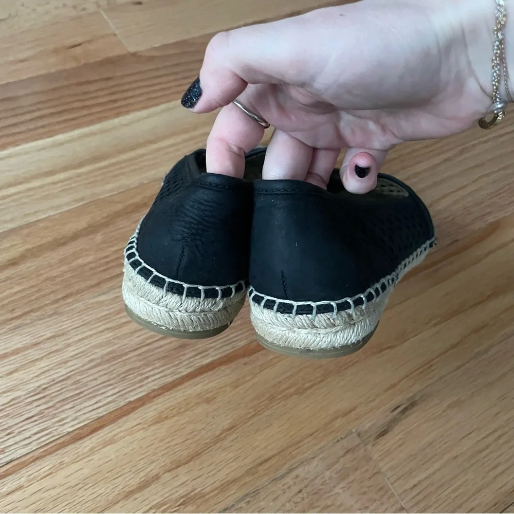 Frye Lee A Line Black Nubuck Leather Perforated Slip On Espadrille Flats Sz 6.5